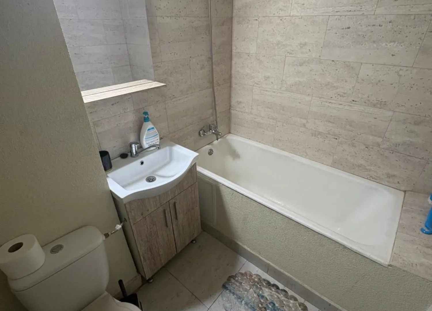 Studio Lujerului Veteranilor Boekarest 0*,  Roemenië